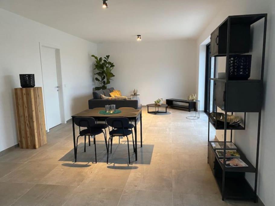 Ruim Gezellig Appartement Звалм Экстерьер фото